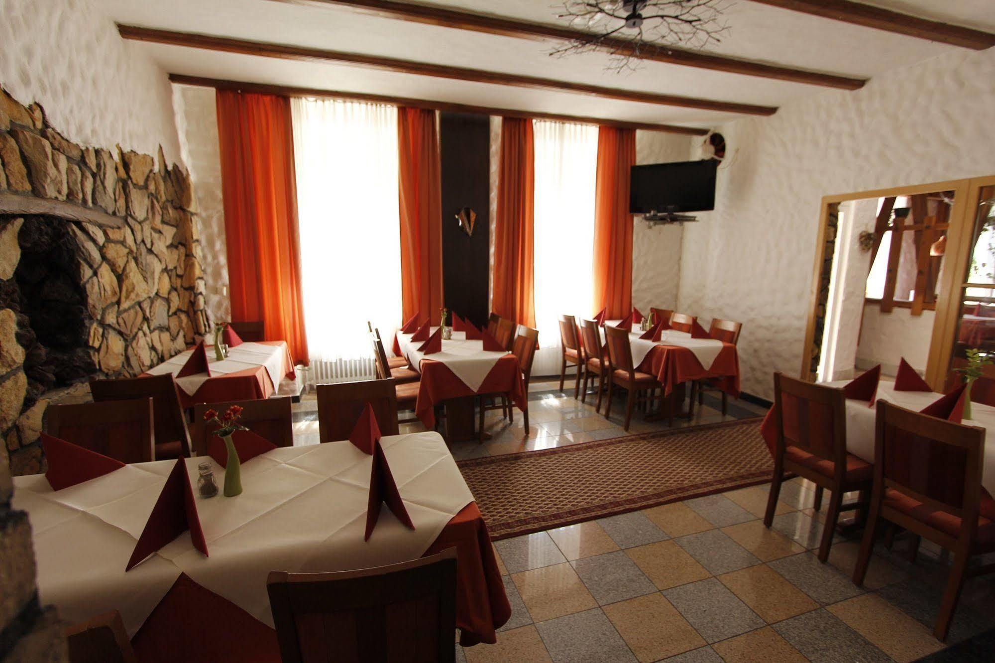 Hotel Adria Stuben Urbar  Exteriér fotografie